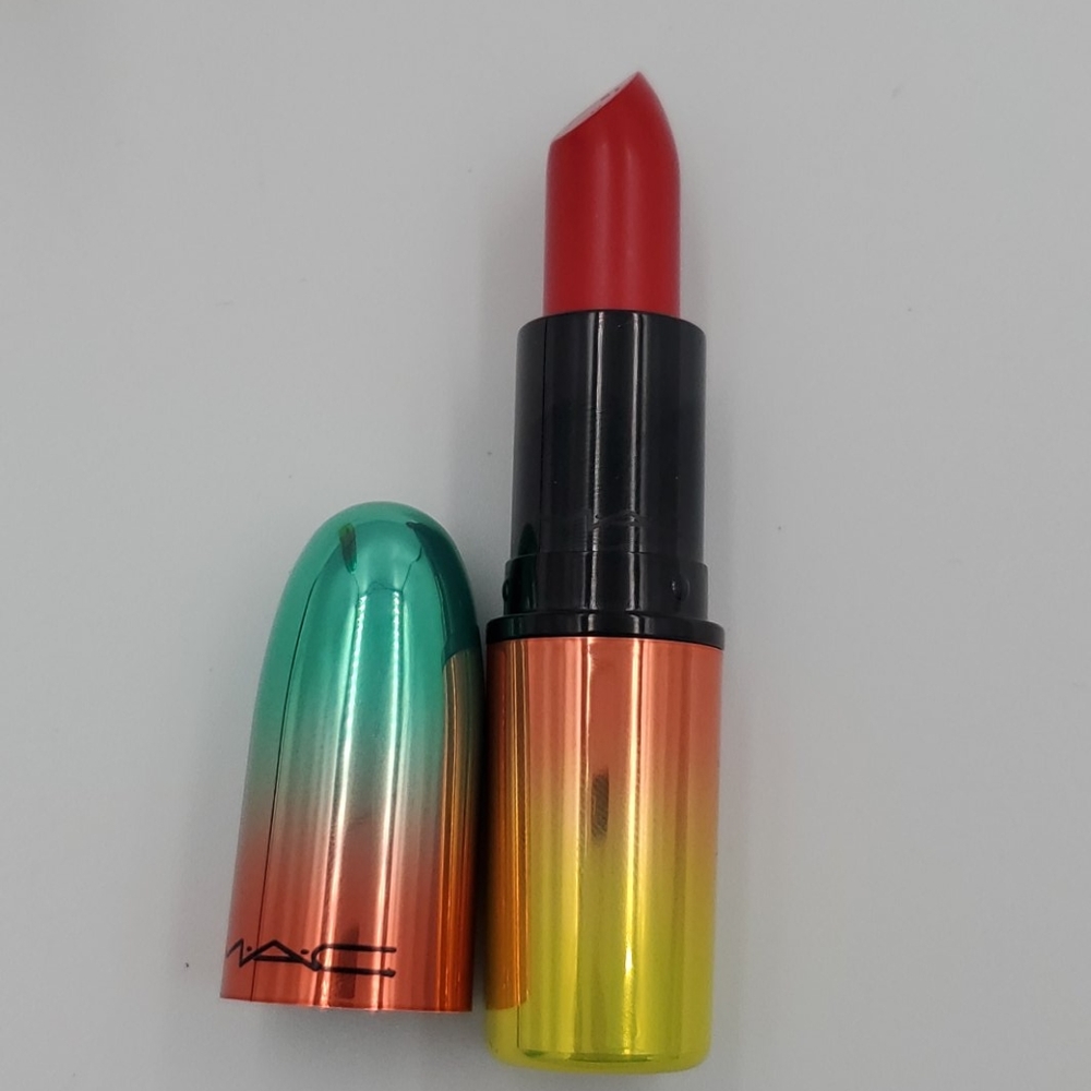 MAC Cosmetics -Lipstick